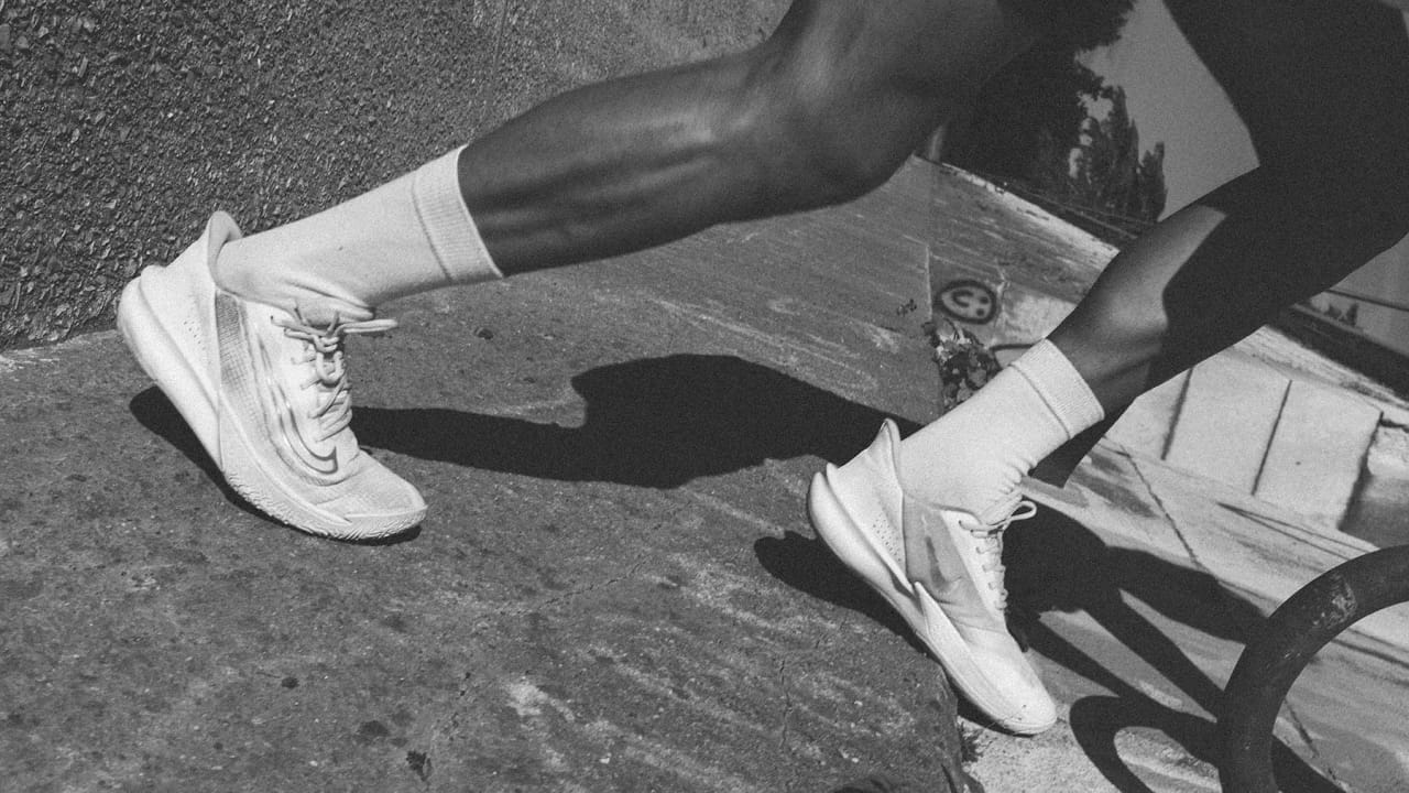 Close-up of athlete's leg muscles